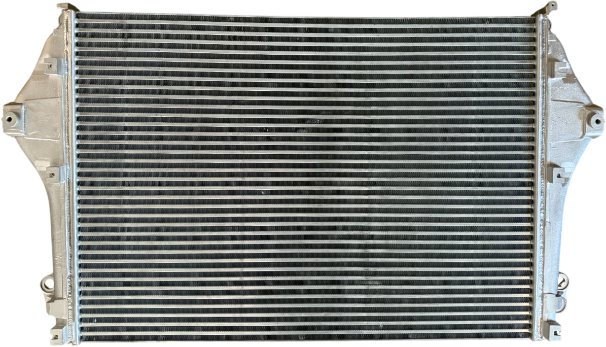 SCANIA R-SERIES 2016- INTERCOOLER GEREVISEERD + BORG 2433149REC - Koelsysteem voor Vrachtwagen: afbeelding 2 SCANIA R-SERIES 2016- INTERCOOLER GEREVISEERD + BORG 2433149REC - Koelsysteem voor Vrachtwagen: afbeelding 2