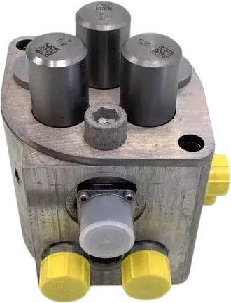 VO/RVI/MB HYDRAULISCHE POMP BOSCH | 20875386 - Hydraulica voor Vrachtwagen: afbeelding 1 VO/RVI/MB HYDRAULISCHE POMP BOSCH | 20875386 - Hydraulica voor Vrachtwagen: afbeelding 1