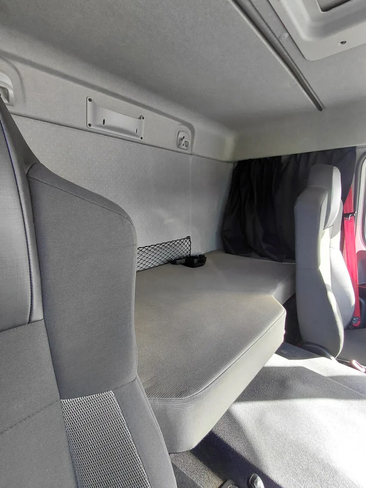 2019 Renault D 18T - Bakwagen: afbeelding 4 2019 Renault D 18T - Bakwagen: afbeelding 4