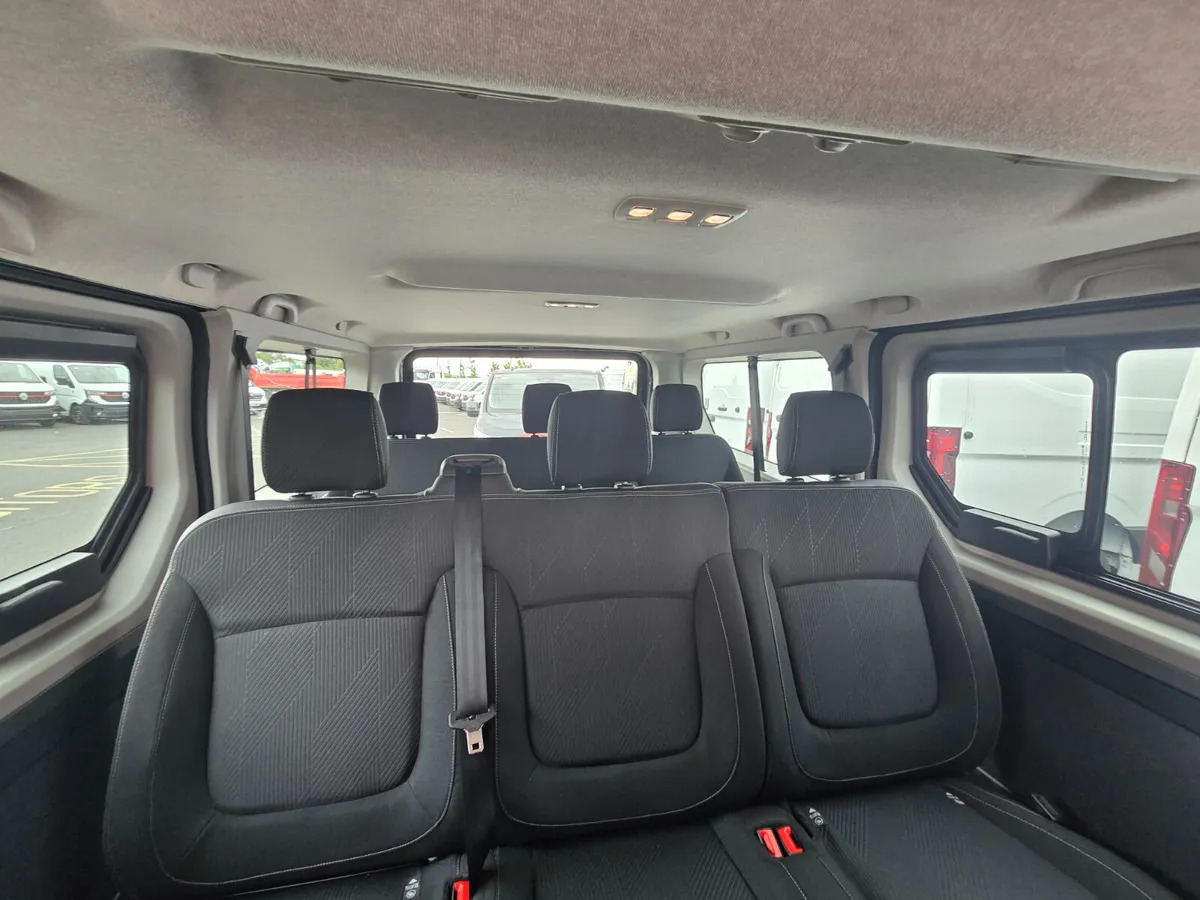 Bestelwagen met dubbele cabine 2025 Renault Trafic Combi 170BHP Auto: afbeelding 20