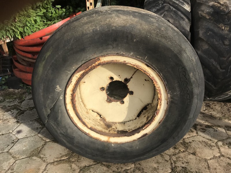 1195x400-22 wiel - Complete wiel voor Landbouwmachine: afbeelding 1 1195x400-22 wiel - Complete wiel voor Landbouwmachine: afbeelding 1