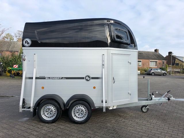 Blomert trailer Trailer Blomert - Paardentrailer: afbeelding 1 Blomert trailer Trailer Blomert - Paardentrailer: afbeelding 1