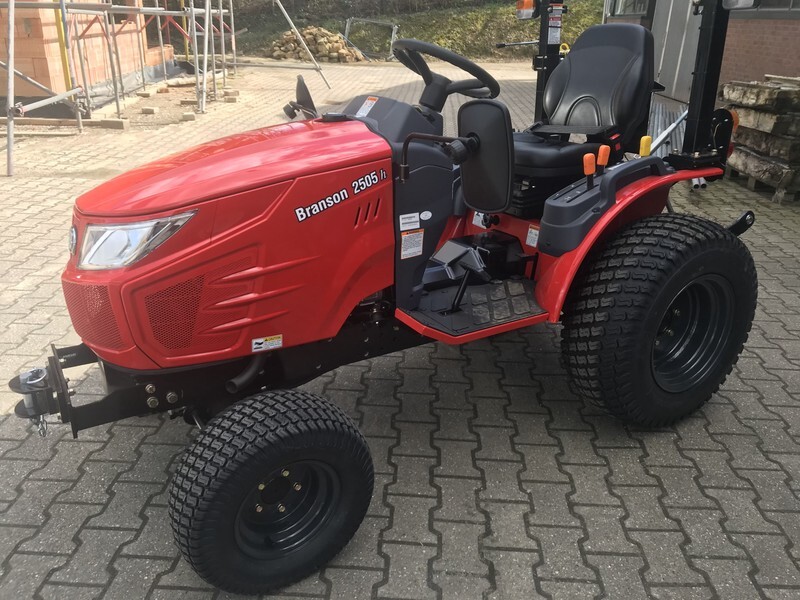 Branson 2505h tractor - Mini tractor: afbeelding 3 Branson 2505h tractor - Mini tractor: afbeelding 3