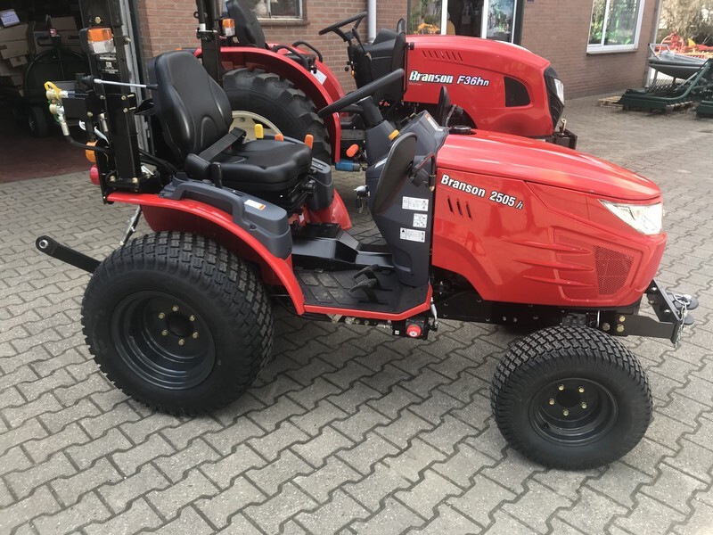Branson 2505h tractor - Mini tractor: afbeelding 5 Branson 2505h tractor - Mini tractor: afbeelding 5