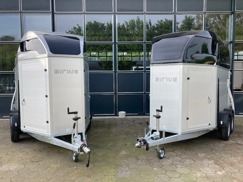 Sirius Voorraad / show modellen Sirius S45 S75 S77 S80 - Paardentrailer: afbeelding 1 Sirius Voorraad / show modellen Sirius S45 S75 S77 S80 - Paardentrailer: afbeelding 1