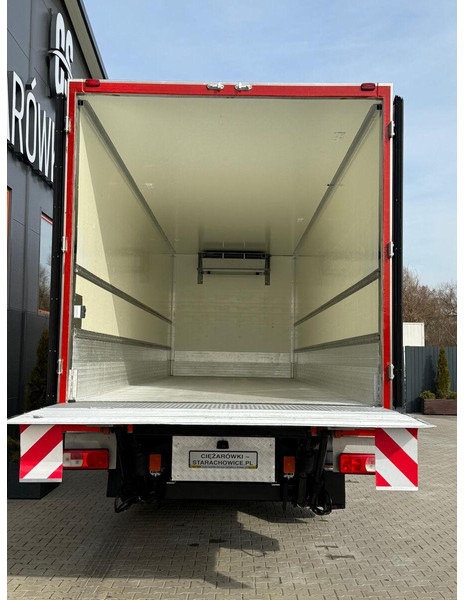 Koelwagen vrachtwagen DAF CF XF 75.360 // 6x2 // E5 // chłodnia 21 Epal // sypialk: afbeelding 9 Koelwagen vrachtwagen DAF CF XF 75.360 // 6x2 // E5 // chłodnia 21 Epal // sypialk: afbeelding 9