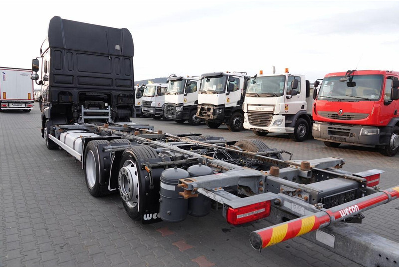 Containertransporter/ Wissellaadbak vrachtwagen DAF XF 480: afbeelding 11