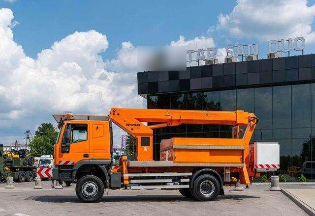 Iveco CURSOR 240 4x4 RUTHMANN T225 22,5 Meters Lift - Vrachtwagen hoogwerker: afbeelding 4 Iveco CURSOR 240 4x4 RUTHMANN T225 22,5 Meters Lift - Vrachtwagen hoogwerker: afbeelding 4