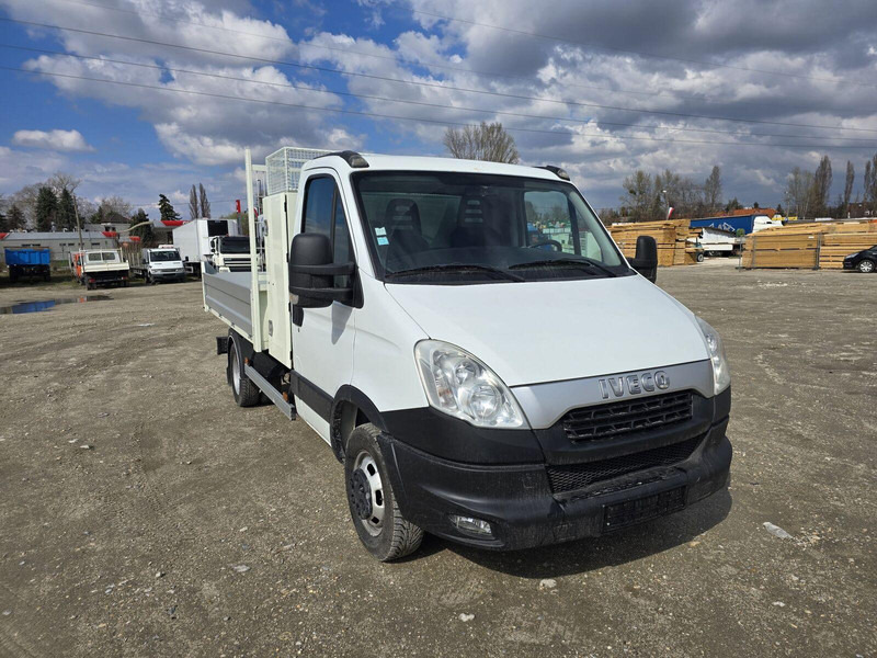 Iveco Daily 35 C 13 - Tipper + tool box - Kipper bestelwagen: afbeelding 1 Iveco Daily 35 C 13 - Tipper + tool box - Kipper bestelwagen: afbeelding 1