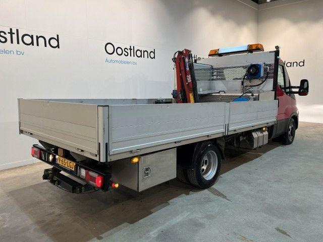 Iveco Daily 35C16 Flatbed + Crane HMF 252 T2 - Bestelwagen open laadbak: afbeelding 4 Iveco Daily 35C16 Flatbed + Crane HMF 252 T2 - Bestelwagen open laadbak: afbeelding 4