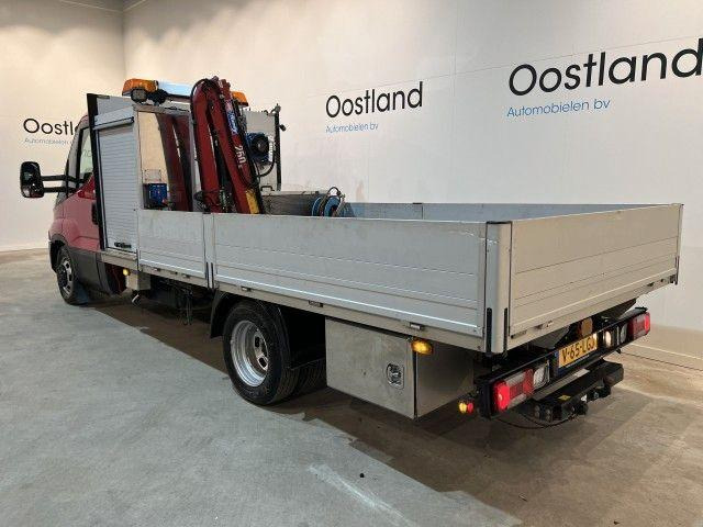 Iveco Daily 35C16 Flatbed + Crane HMF 252 T2 - Bestelwagen open laadbak: afbeelding 5 Iveco Daily 35C16 Flatbed + Crane HMF 252 T2 - Bestelwagen open laadbak: afbeelding 5