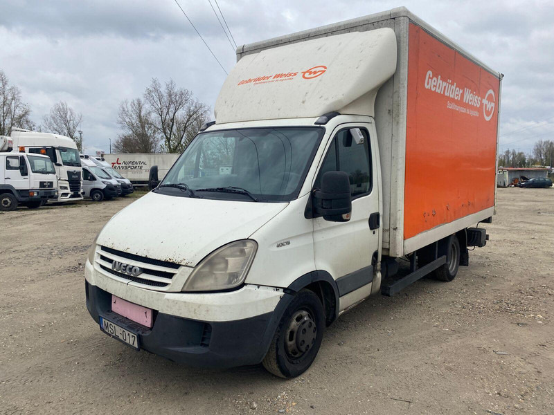 Iveco Daily 40 C 15 - Koffer + DHollandia LBW - Bestelwagen gesloten laadbak: afbeelding 2 Iveco Daily 40 C 15 - Koffer + DHollandia LBW - Bestelwagen gesloten laadbak: afbeelding 2