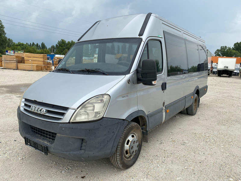 Iveco Daily 50 C 18 - 20 personal minibus - Minibus, Personenvervoer: afbeelding 1 Iveco Daily 50 C 18 - 20 personal minibus - Minibus, Personenvervoer: afbeelding 1