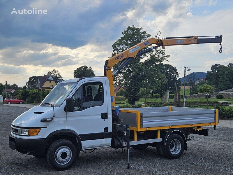 Iveco Daily 65c-15 Flatbed + crane Copma - Vrachtwagen met open laadbak, Kraanwagen: afbeelding 1 Iveco Daily 65c-15 Flatbed + crane Copma - Vrachtwagen met open laadbak, Kraanwagen: afbeelding 1