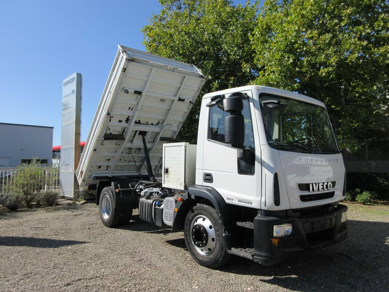 Iveco Eurocargo 120E25 - 3 way tipper - Kipper vrachtwagen: afbeelding 2 Iveco Eurocargo 120E25 - 3 way tipper - Kipper vrachtwagen: afbeelding 2