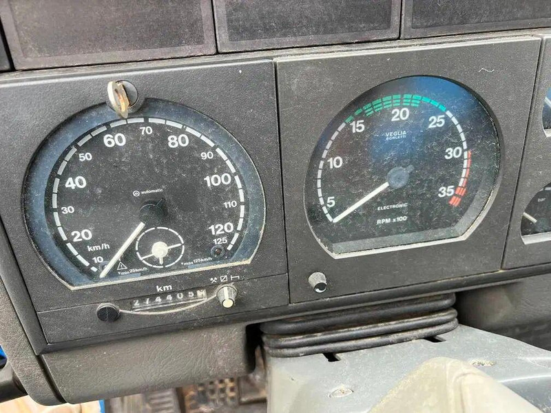 Zelfrijdende verkoopwagen Iveco Eurocargo 135E18 4x4 - Workshop truck: afbeelding 14