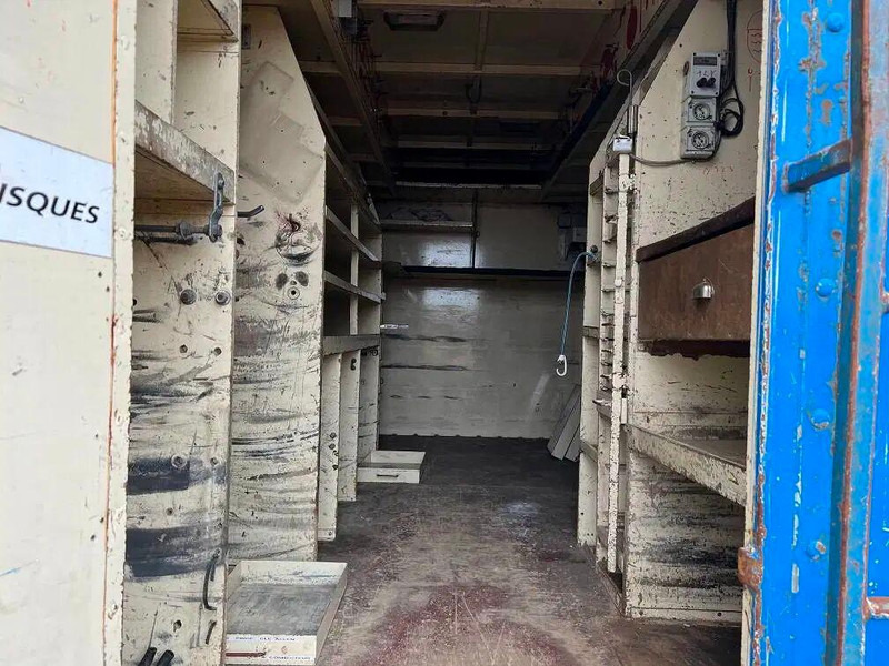 Zelfrijdende verkoopwagen Iveco Eurocargo 135E18 4x4 - Workshop truck: afbeelding 11