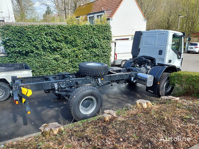 Iveco ML 150E24WS 4x4 - Chassis vrachtwagen: afbeelding 3 Iveco ML 150E24WS 4x4 - Chassis vrachtwagen: afbeelding 3