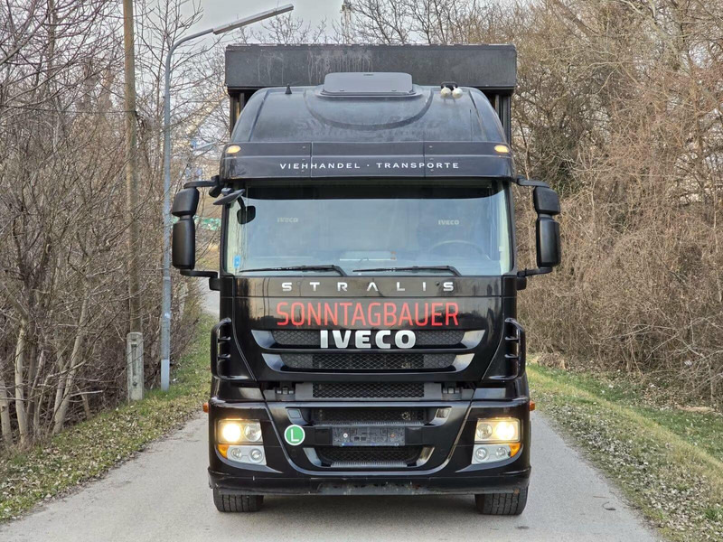 Iveco Stralis 260S45 - Animal transporter - Veewagen vrachtwagen: afbeelding 4 Iveco Stralis 260S45 - Animal transporter - Veewagen vrachtwagen: afbeelding 4