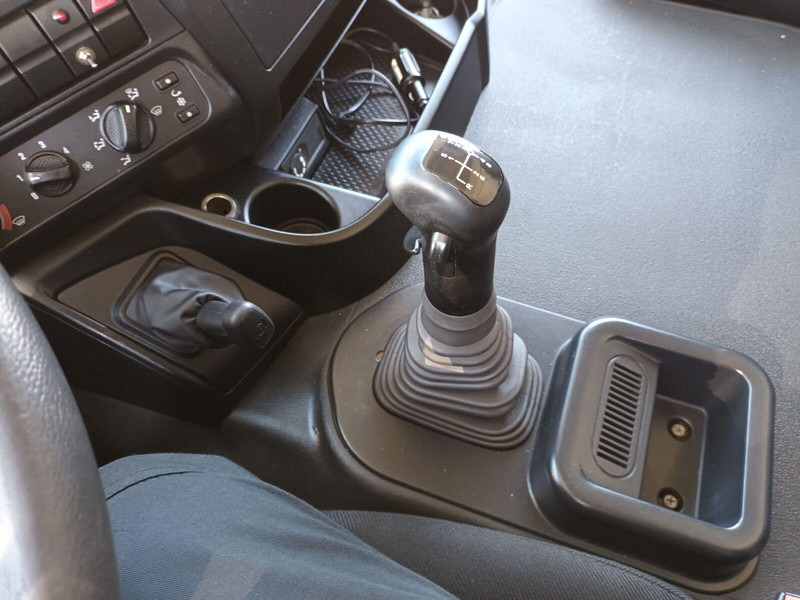 Bakwagen Iveco Stralis 310 6x2 Koffer + LBW: afbeelding 17 Bakwagen Iveco Stralis 310 6x2 Koffer + LBW: afbeelding 17