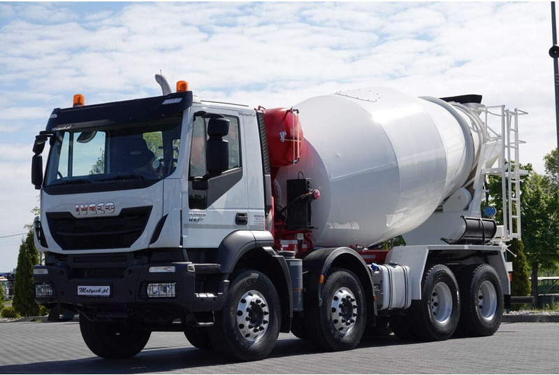 Iveco TRAKKER 410 / 8X4 / BETONOMIESZARKA 9 M3 / PUTZMEISTER / ALUFELG - Betonmixer: afbeelding 1 Iveco TRAKKER 410 / 8X4 / BETONOMIESZARKA 9 M3 / PUTZMEISTER / ALUFELG - Betonmixer: afbeelding 1