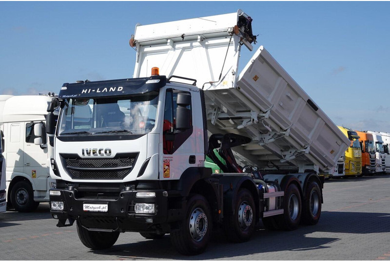 Iveco TRAKKER / 8x4 / WYWROTKA / HYDROBURTA / BORDMATIC / EURO 6 / ME - Kipper vrachtwagen: afbeelding 1 Iveco TRAKKER / 8x4 / WYWROTKA / HYDROBURTA / BORDMATIC / EURO 6 / ME - Kipper vrachtwagen: afbeelding 1