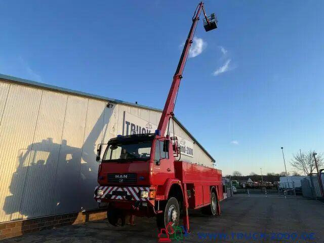 MAN 18.280 4x4 - Fire truck+lifting basket - Brandweerwagen: afbeelding 1 MAN 18.280 4x4 - Fire truck+lifting basket - Brandweerwagen: afbeelding 1