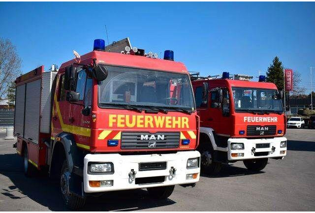 MAN 4x4 Firetruck Feuerwehr DOKA Expedition Camper - Brandweerwagen: afbeelding 5 MAN 4x4 Firetruck Feuerwehr DOKA Expedition Camper - Brandweerwagen: afbeelding 5