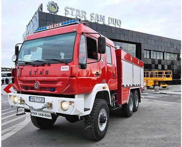 MAN 6x6 STAR Firetruck Feuerwehr - Brandweerwagen: afbeelding 1 MAN 6x6 STAR Firetruck Feuerwehr - Brandweerwagen: afbeelding 1