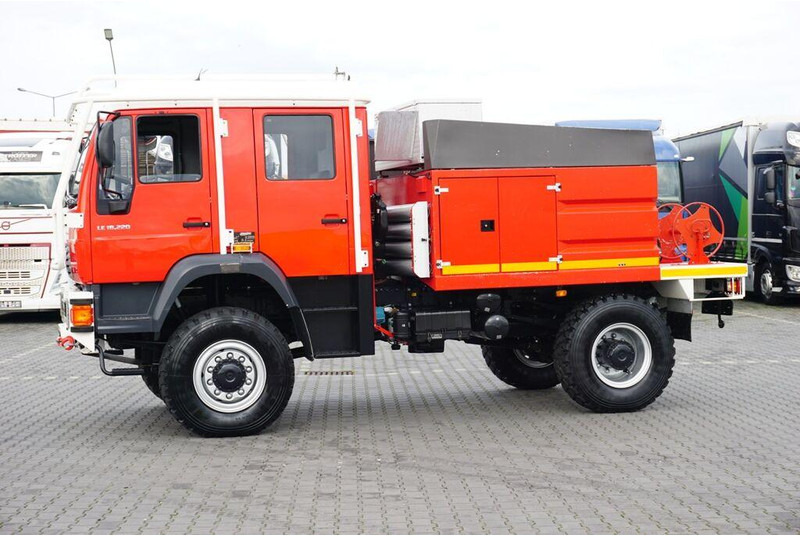 MAN / LE 220 / 4 X 4 / DOKA / STRAŻ POZARNA - Brandweerwagen: afbeelding 3 MAN / LE 220 / 4 X 4 / DOKA / STRAŻ POZARNA - Brandweerwagen: afbeelding 3