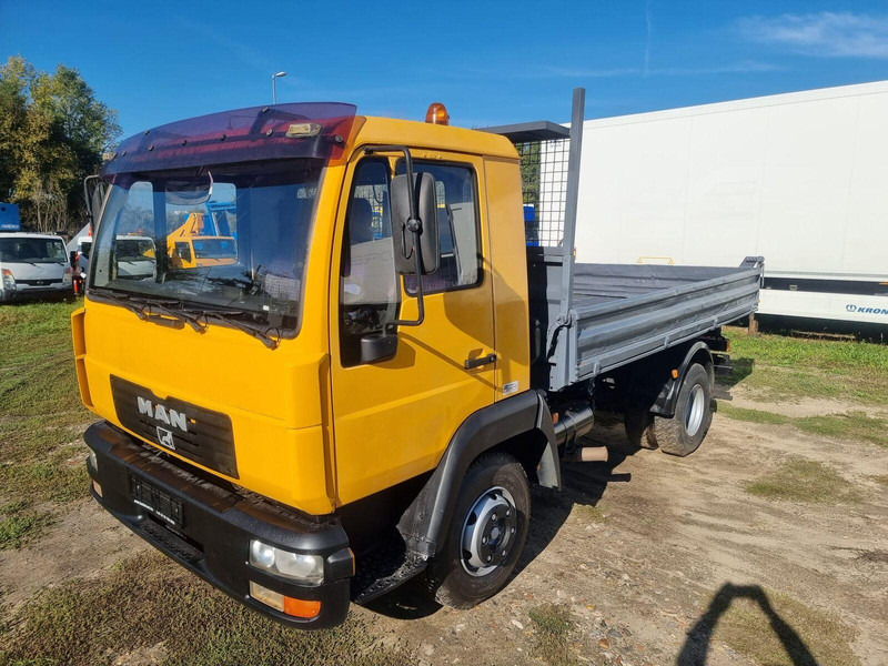Kipper vrachtwagen MAN LE 8.180 Meiller Kipper Three-Sided Tipper - 3 old. billencs - T: afbeelding 6 Kipper vrachtwagen MAN LE 8.180 Meiller Kipper Three-Sided Tipper - 3 old. billencs - T: afbeelding 6