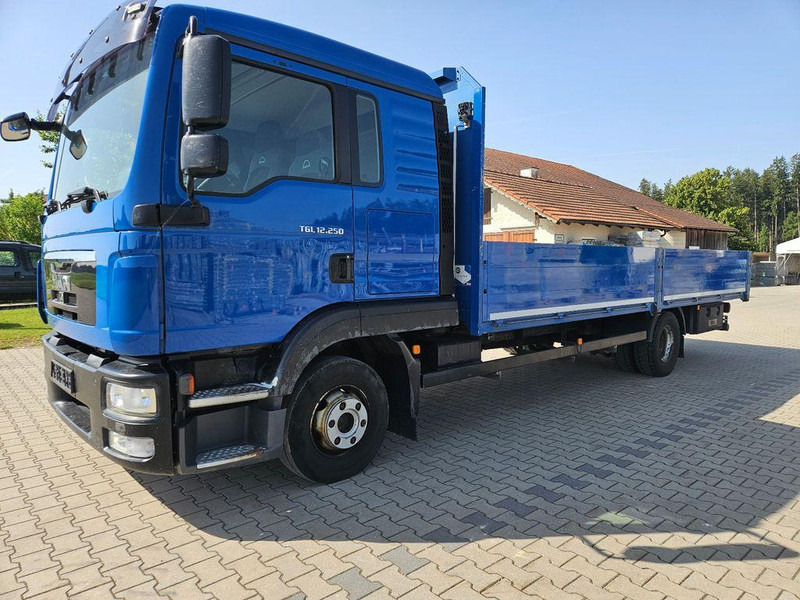MAN TGL 12-250 - Vrachtwagen met open laadbak: afbeelding 1 MAN TGL 12-250 - Vrachtwagen met open laadbak: afbeelding 1