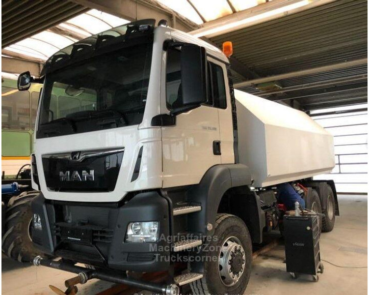 MAN TGS 33.500 - Tankwagen: afbeelding 1 MAN TGS 33.500 - Tankwagen: afbeelding 1