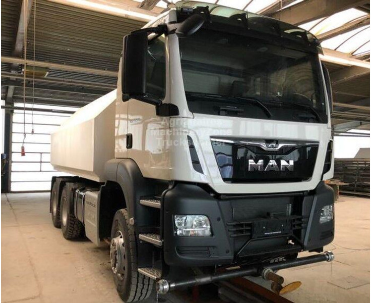 MAN TGS 33.500 - Tankwagen: afbeelding 2 MAN TGS 33.500 - Tankwagen: afbeelding 2