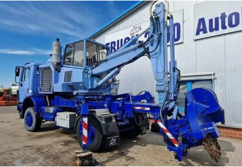 Mercedes-Benz 1831 4x4 Betonvágó - Asfaltmachine: afbeelding 2 Mercedes-Benz 1831 4x4 Betonvágó - Asfaltmachine: afbeelding 2
