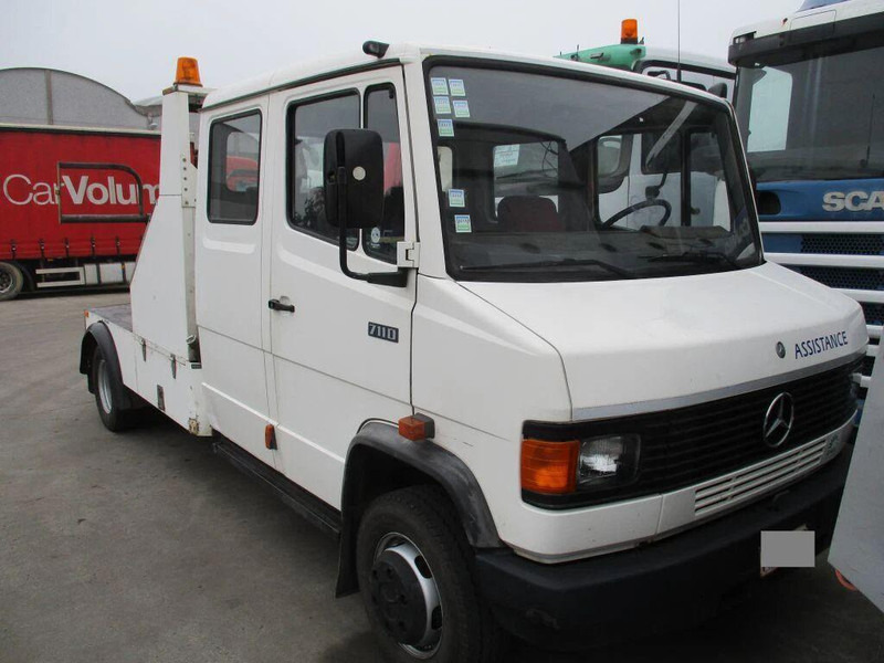Mercedes-Benz 711D - Doka towing truck - Bergingsvoertuig: afbeelding 4 Mercedes-Benz 711D - Doka towing truck - Bergingsvoertuig: afbeelding 4