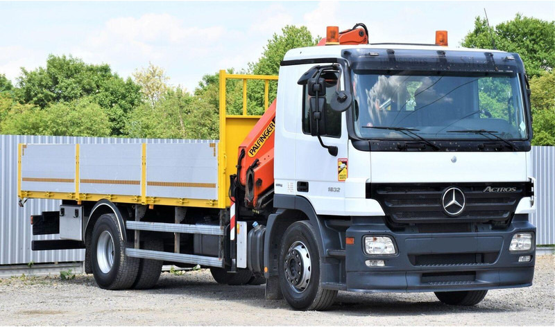 Mercedes-Benz ACTROS 1832 - Kipper vrachtwagen, Kraanwagen: afbeelding 3 Mercedes-Benz ACTROS 1832 - Kipper vrachtwagen, Kraanwagen: afbeelding 3