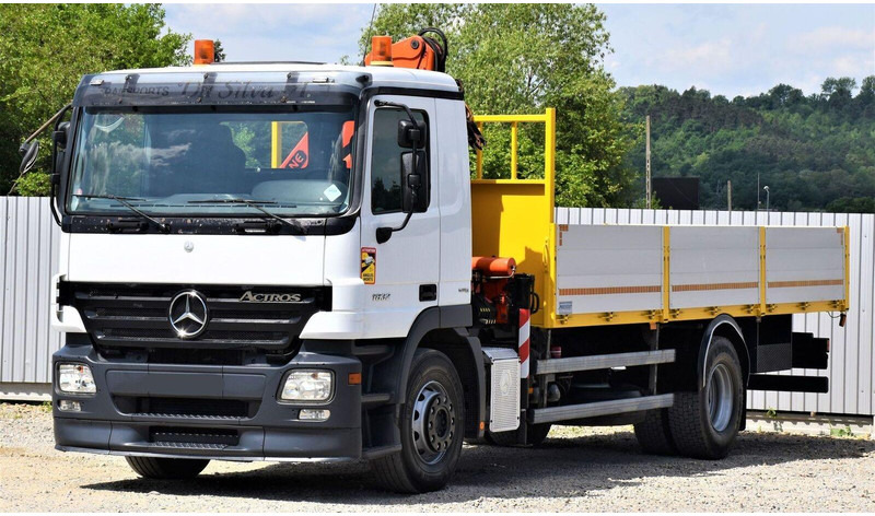 Mercedes-Benz ACTROS 1832 - Kipper vrachtwagen, Kraanwagen: afbeelding 4 Mercedes-Benz ACTROS 1832 - Kipper vrachtwagen, Kraanwagen: afbeelding 4