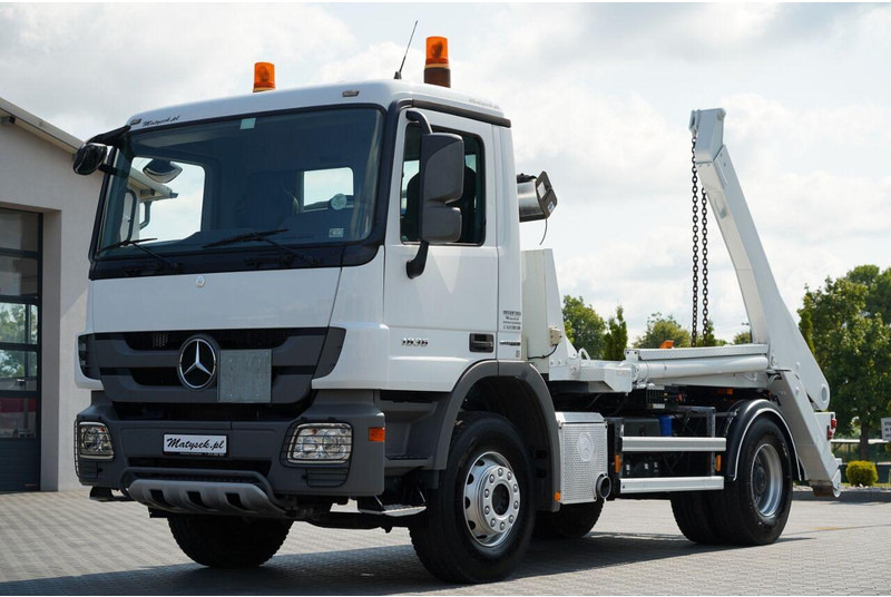 Mercedes-Benz ACTROS  1836 / 4X2 / BRAMOWIEC / PALFINGER M12T / EURO 6 / SPROW - Portaalarmsysteem vrachtwagen: afbeelding 1 Mercedes-Benz ACTROS  1836 / 4X2 / BRAMOWIEC / PALFINGER M12T / EURO 6 / SPROW - Portaalarmsysteem vrachtwagen: afbeelding 1