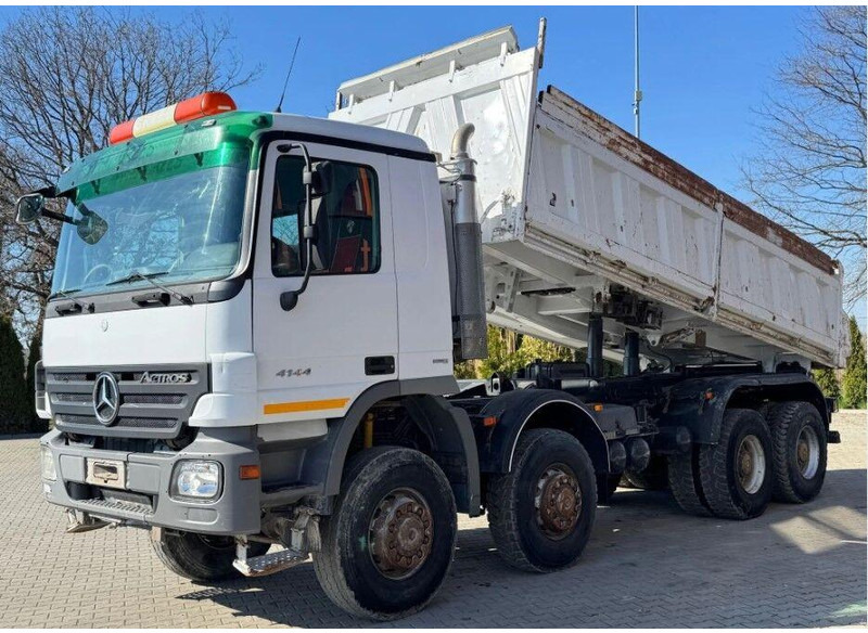Mercedes-Benz ACTROS 4144 8x8 Tipper - Kipper vrachtwagen: afbeelding 4 Mercedes-Benz ACTROS 4144 8x8 Tipper - Kipper vrachtwagen: afbeelding 4