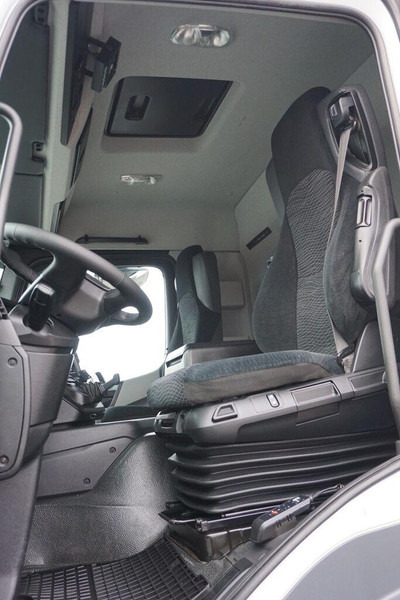 Leasing Mercedes-Benz ANTOS / 2535 / EURO 6 / CHŁODNIA + WINDA / 23 PALETY / OŚ SKRĘTN Mercedes-Benz ANTOS / 2535 / EURO 6 / CHŁODNIA + WINDA / 23 PALETY / OŚ SKRĘTN: afbeelding 8 Leasing Mercedes-Benz ANTOS / 2535 / EURO 6 / CHŁODNIA + WINDA / 23 PALETY / OŚ SKRĘTN Mercedes-Benz ANTOS / 2535 / EURO 6 / CHŁODNIA + WINDA / 23 PALETY / OŚ SKRĘTN: afbeelding 8