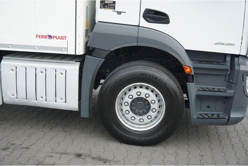 Leasing Mercedes-Benz ANTOS / 2535 / EURO 6 / CHŁODNIA + WINDA / 23 PALETY / OŚ SKRĘTN Mercedes-Benz ANTOS / 2535 / EURO 6 / CHŁODNIA + WINDA / 23 PALETY / OŚ SKRĘTN: afbeelding 17 Leasing Mercedes-Benz ANTOS / 2535 / EURO 6 / CHŁODNIA + WINDA / 23 PALETY / OŚ SKRĘTN Mercedes-Benz ANTOS / 2535 / EURO 6 / CHŁODNIA + WINDA / 23 PALETY / OŚ SKRĘTN: afbeelding 17