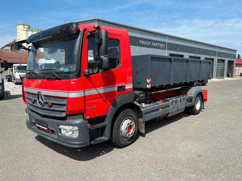 Mercedes-Benz ATEGO 1524, ABROLLKIPPER HIAB 1570MM - Vrachtwagen met open laadbak, Kraanwagen: afbeelding 1 Mercedes-Benz ATEGO 1524, ABROLLKIPPER HIAB 1570MM - Vrachtwagen met open laadbak, Kraanwagen: afbeelding 1