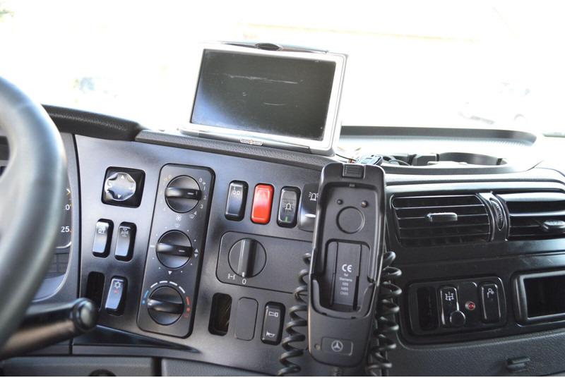 Haakarmsysteem vrachtwagen Mercedes-Benz AXOR 2543 HOOK JANCO HS20 14T KLIMA WEBASTO Bed Steering Axle Au: afbeelding 17 Haakarmsysteem vrachtwagen Mercedes-Benz AXOR 2543 HOOK JANCO HS20 14T KLIMA WEBASTO Bed Steering Axle Au: afbeelding 17