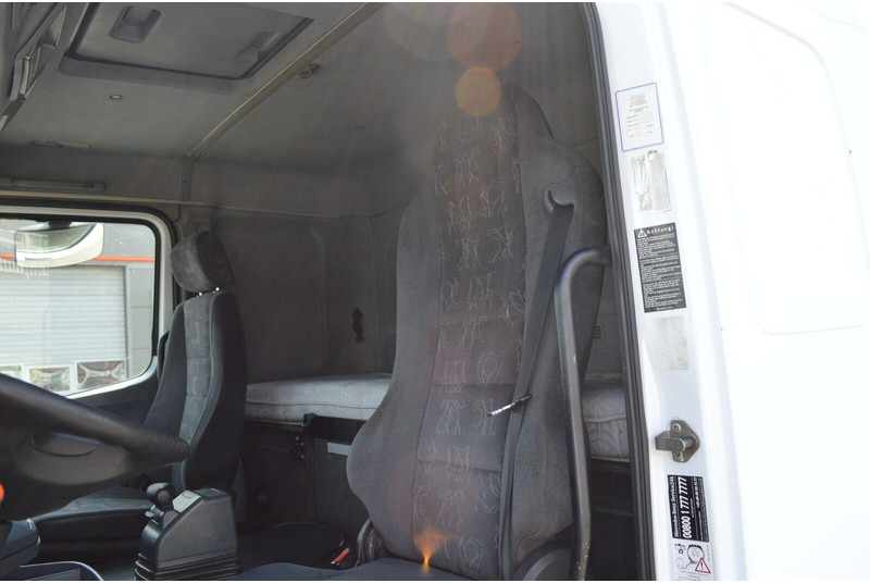 Haakarmsysteem vrachtwagen Mercedes-Benz AXOR 2543 HOOK JANCO HS20 14T KLIMA WEBASTO Bed Steering Axle Au: afbeelding 10 Haakarmsysteem vrachtwagen Mercedes-Benz AXOR 2543 HOOK JANCO HS20 14T KLIMA WEBASTO Bed Steering Axle Au: afbeelding 10