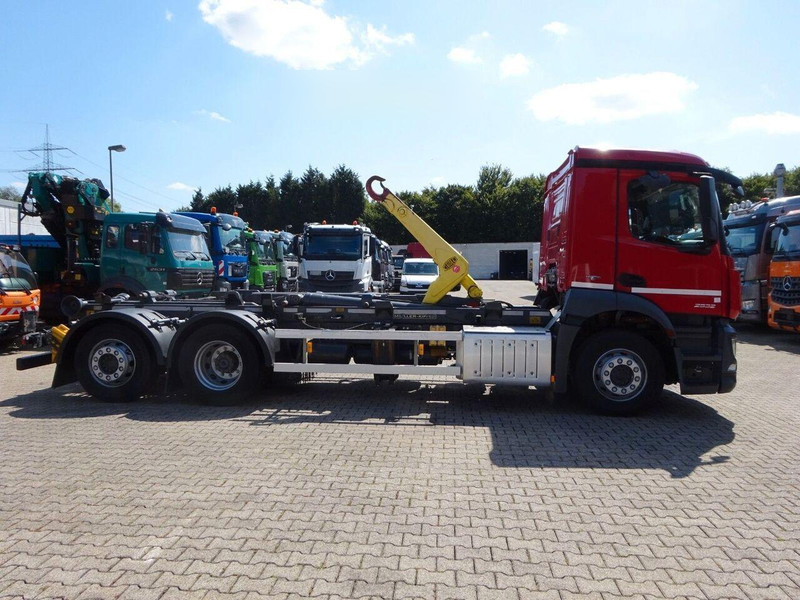 Mercedes-Benz Antos 2532 - Hook lift truck - Haakarmsysteem vrachtwagen: afbeelding 5 Mercedes-Benz Antos 2532 - Hook lift truck - Haakarmsysteem vrachtwagen: afbeelding 5