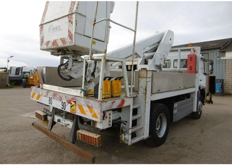 Mercedes-Benz Atego 1318 Nacelle - Lifting basket truck - Vrachtwagen hoogwerker: afbeelding 3 Mercedes-Benz Atego 1318 Nacelle - Lifting basket truck - Vrachtwagen hoogwerker: afbeelding 3