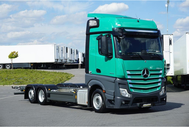 Mercedes-Benz  - Chassis vrachtwagen: afbeelding 1 Mercedes-Benz  - Chassis vrachtwagen: afbeelding 1