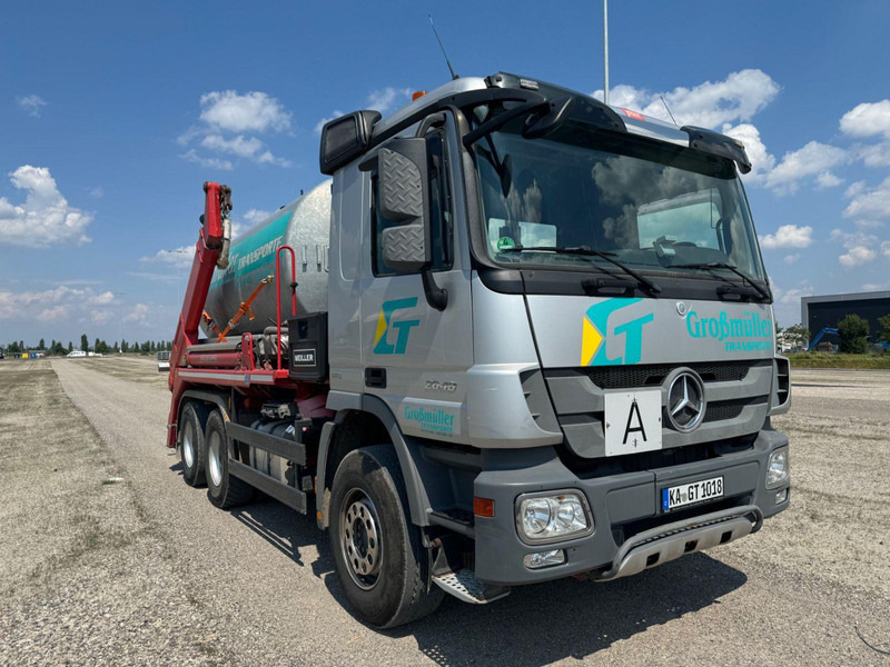 Mercedes-Benz MP 3 2648,6x4,voll-blatt-gefedert,Absetzer - Portaalarmsysteem vrachtwagen: afbeelding 2 Mercedes-Benz MP 3 2648,6x4,voll-blatt-gefedert,Absetzer - Portaalarmsysteem vrachtwagen: afbeelding 2