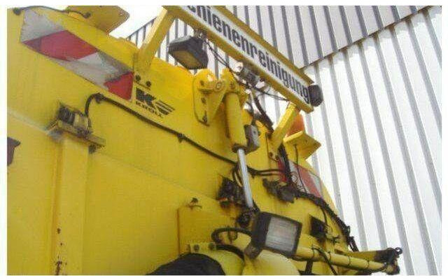 Mercedes-Benz SK 1820 4x2 Schienenreinigungs Kehrmaschine RAIL - Veegwagen: afbeelding 5 Mercedes-Benz SK 1820 4x2 Schienenreinigungs Kehrmaschine RAIL - Veegwagen: afbeelding 5